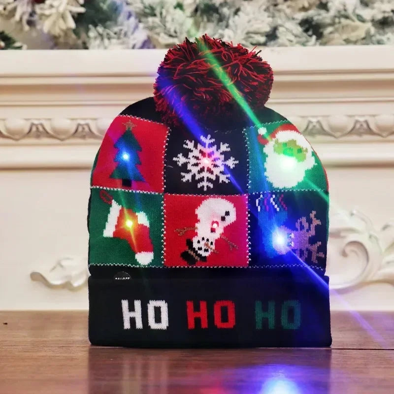 Gorro Navideño Tejido con Luces LED integradas.
