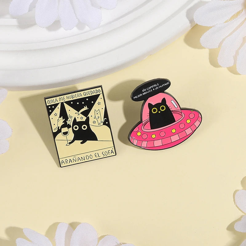 Pins de Esmalte de Gatos Punk – 31 Diseños para Mochilas y Ropa.